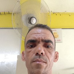 Rubn Rosario, 42, 