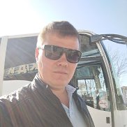 Viktor, 35 , 