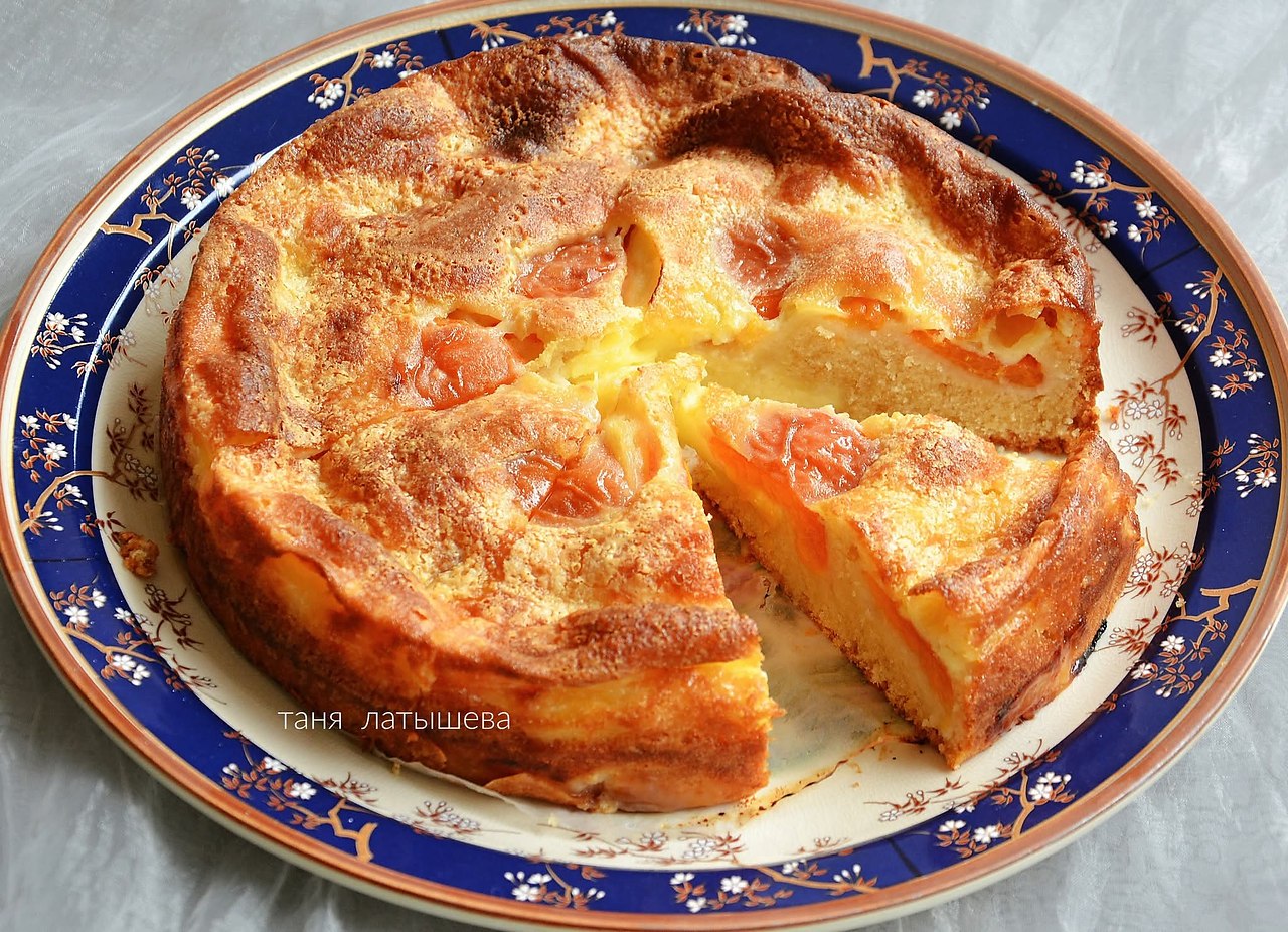 ПИРОГ С ЗАВАРНЫМ КРЕМОМ И АБРИКОСАМИ... Пирог необыкновенно вкусный, нежный, мягкий. Его можно печь ...