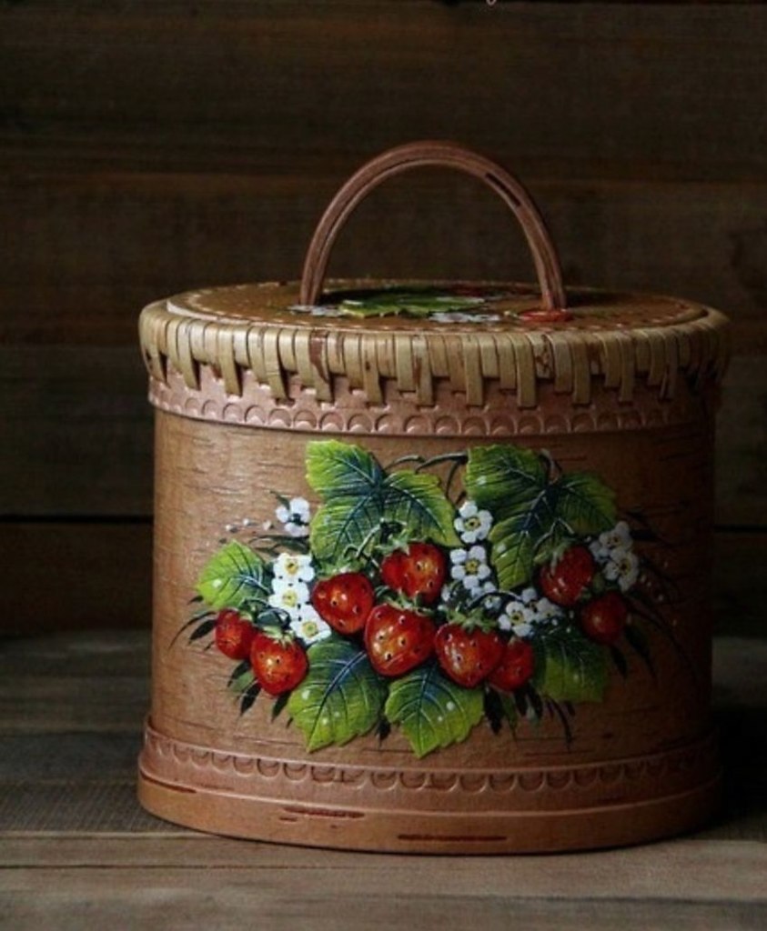 Перед вами удивительные работы мастерицы Галины Антипиной — расписанные вручную берестяные туески, ... - 3