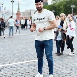 Amir, 33 , 