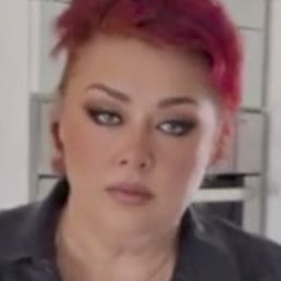 ������, ������, 32 ����