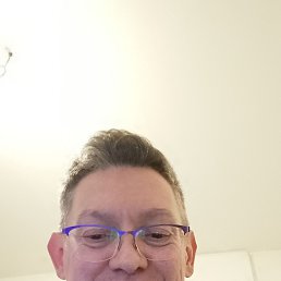Riccardo, 49, 