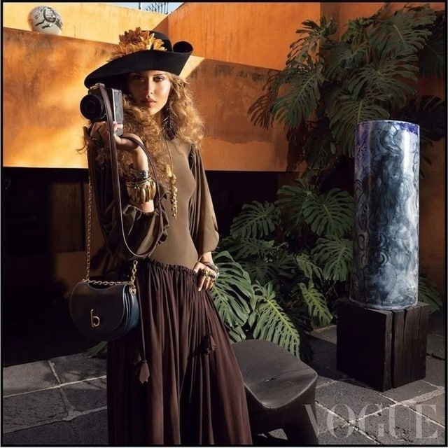   (Angelina Kendall)     Vogue Mexico (2025)