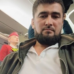 Alek, 38, 