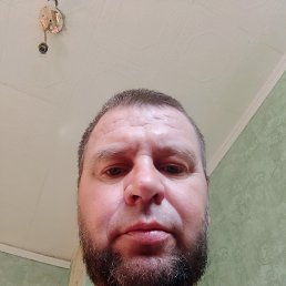 Aleksandr, 44 , -
