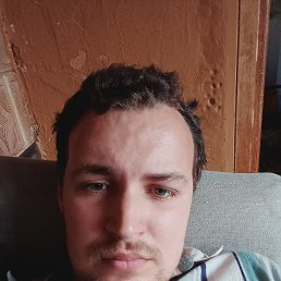 Krzysiek Chmiel, 25, 