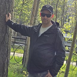 Anton, 44, 