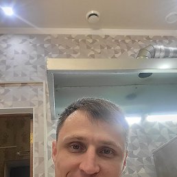 Viktor, 34, 