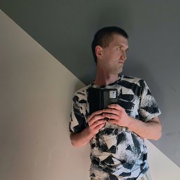 Serhii, 26, 