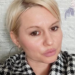 Lana, , 39 