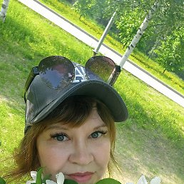 Di, 53, 