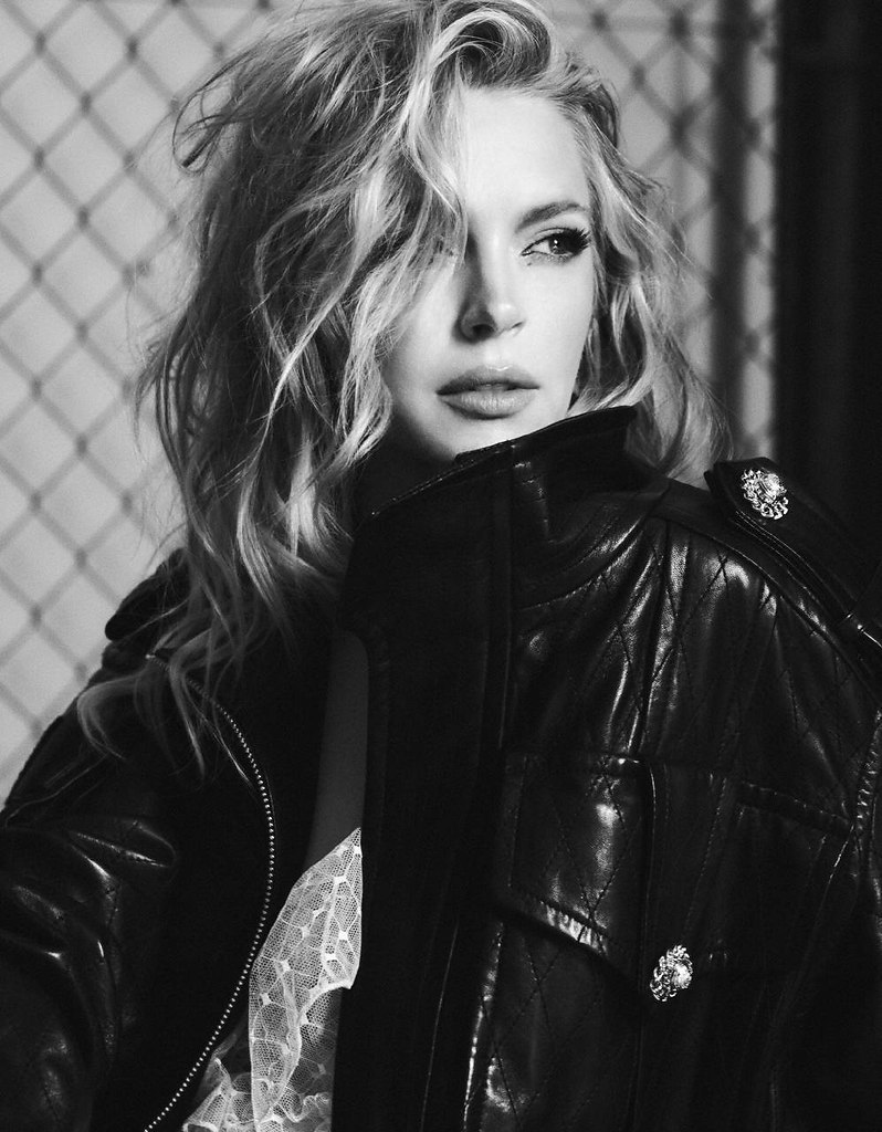      Elle Magazine - 7
