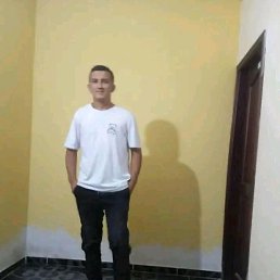 Kike, 41, 