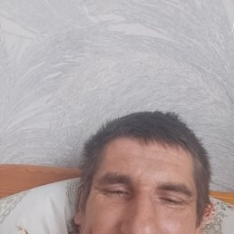 Dcgyttyt, 35, 