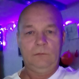 ������, ����, 44 ����