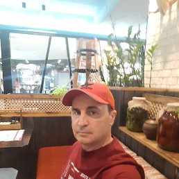 Armen, 57, 