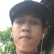 ahmad kurniawan, 18 , 