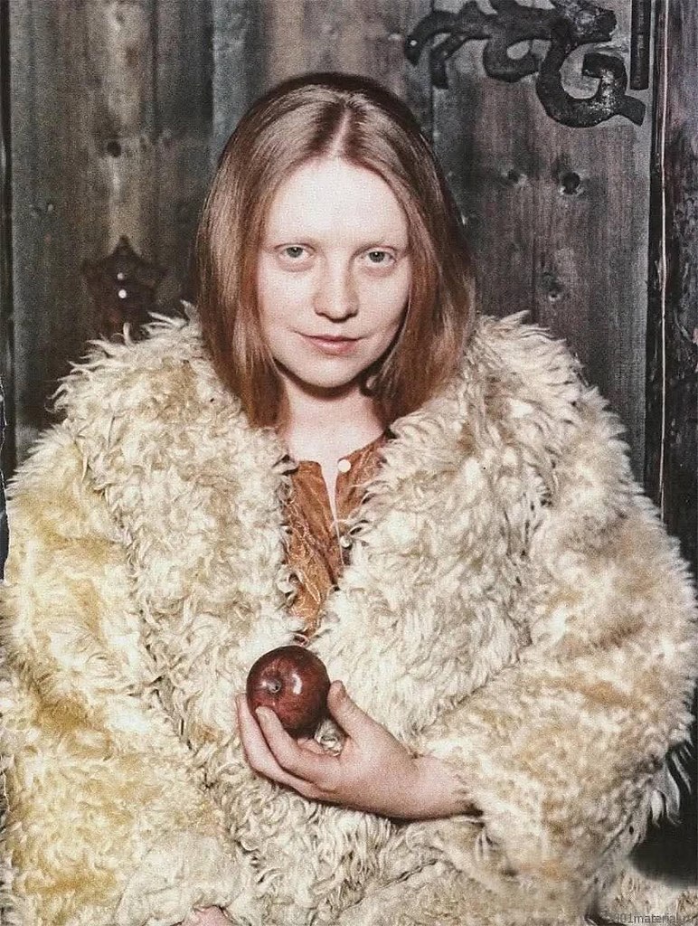 Светлана Крючкова о... «Невероятно романтическая история была у моих родителей. Моя мама любила ...