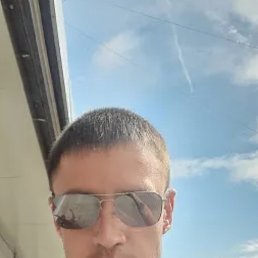 Vlad, 41 , -