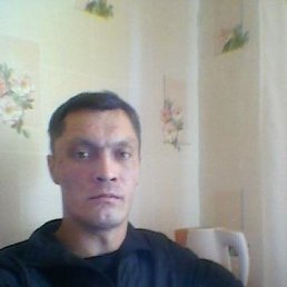 aleksandr, 41, 