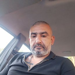 Armen, 37, 
