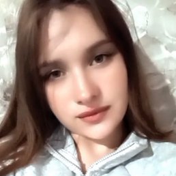 Marina, 21, 