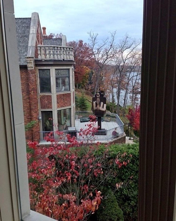 Алан Марковиц после развода не просто пошёл дальше - он сделал заявление. Он купил дом прямо по ... - 2