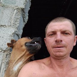 Aleksei Dekov, 33, 