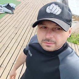 Paolo, 40, 