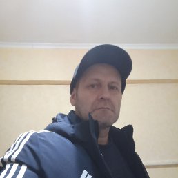 Vlad, 49, 