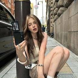 Anna, , 20 