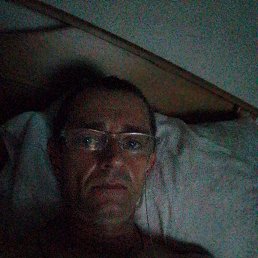 Andrei, 46, 