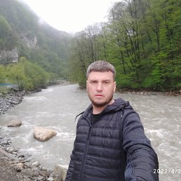 Leonid, 42 , -