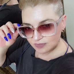 Tina, ������, 42 ����