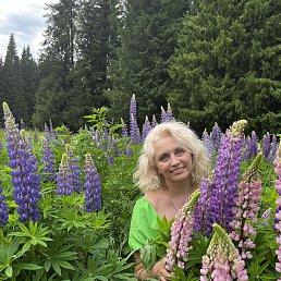 Natalia, 50, 