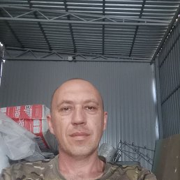 Valexa, 43, 
