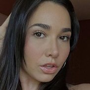 karlee luna, 25 , -