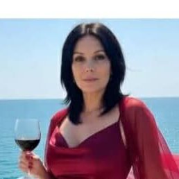 ���a:), ����������