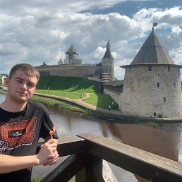 Danya, 18, 
