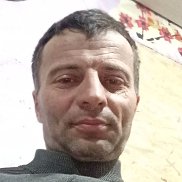 Viktor, 45 , 