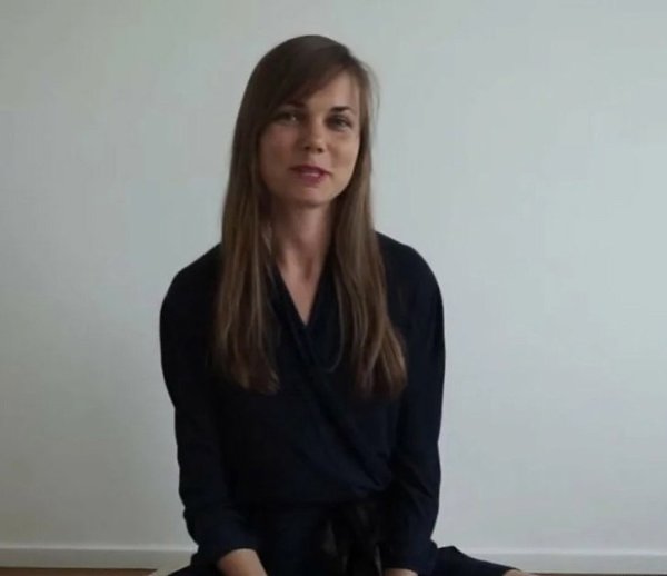 В Индонезии 33-летняя мусульманка, известная своим блогом, была осуждена на два года тюремного ... - 2
