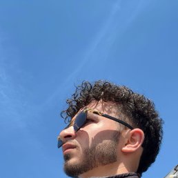 Leo, 20, 