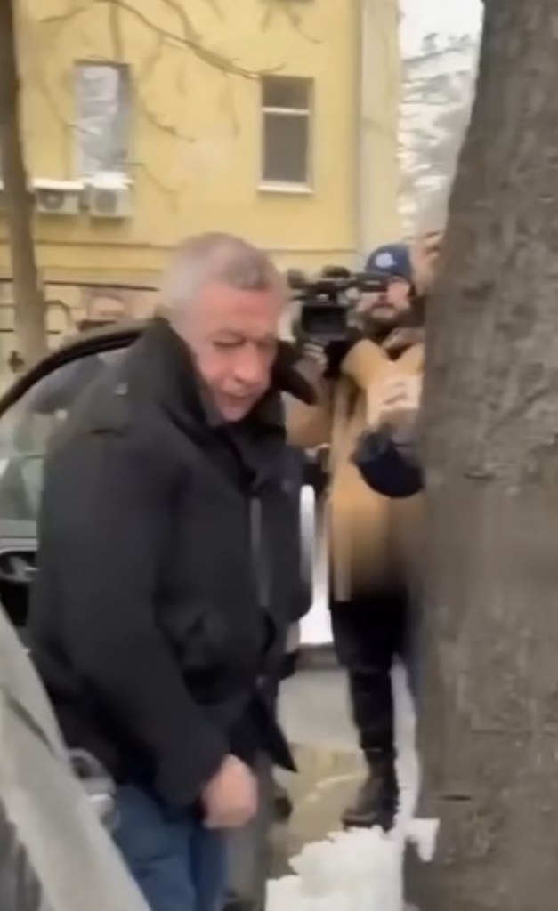 Кино, раскаяние и миллионы: Ефремов снова в кадре — за 2,5 млн в день.Михаил Ефремов, некогда на ... - 2