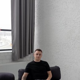 Vlad, 33, 