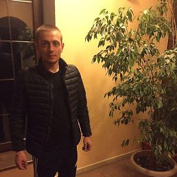 ANDREY, 32, --