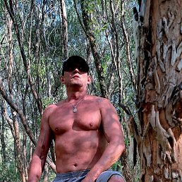 Alexey, 50, 