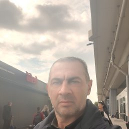 Ramil, 46, 