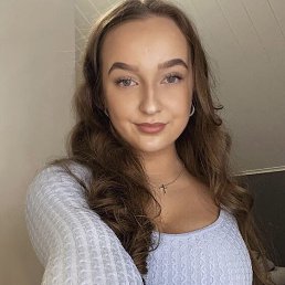Lili, 24, 