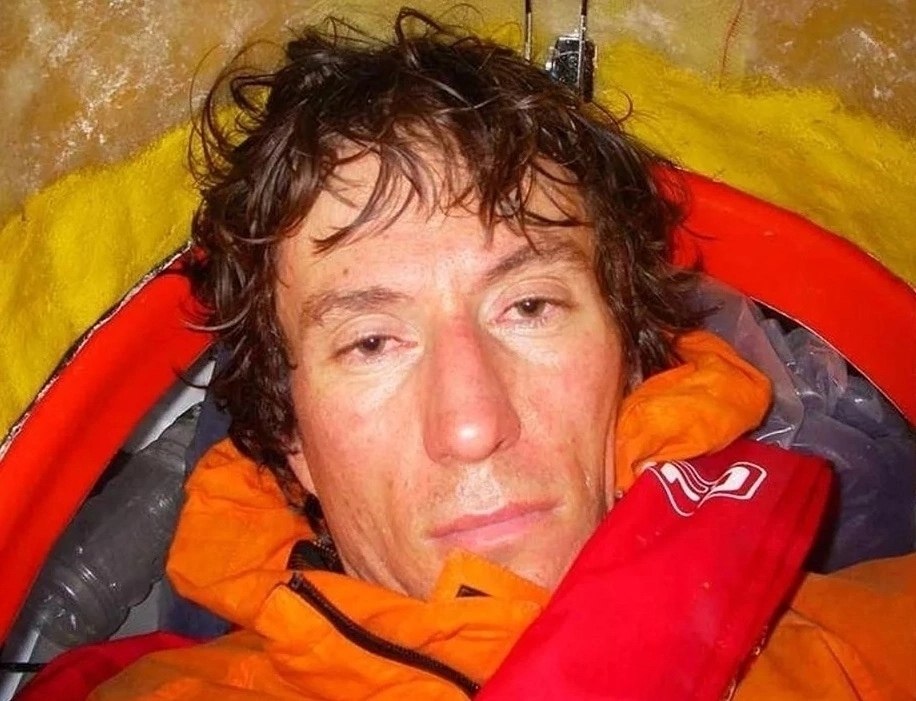 Последнее фото Эндрю МакОли.В 2007 году Эндрю пропал без вести во время попытки переплыть на ... - 3